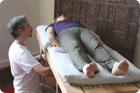 Soundmassage on the sound table